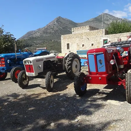Elixirion Πανσιόν 4*