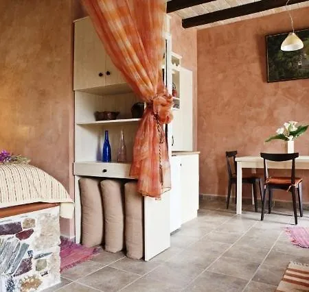 Elixirion Pensionat Karavostásion