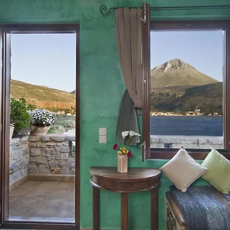 Elixirion Pensionat Karavostásion